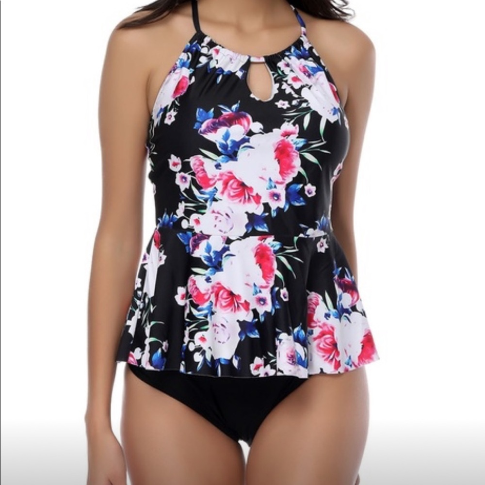 Super cute tankini swimsuit set, size large
